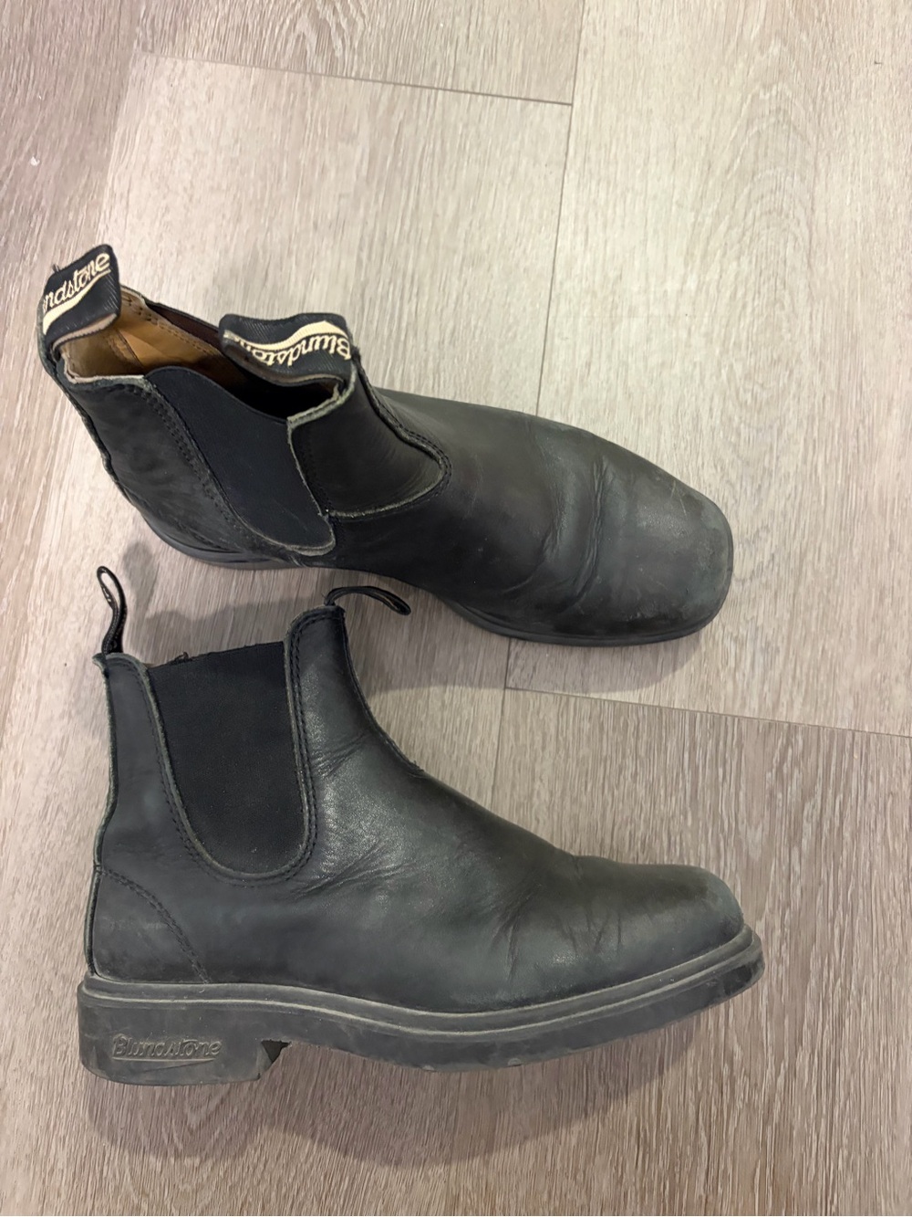 Blundstone Black Leather Chelsea‎ Boots booties